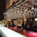 中国料理 XVIN - カウンターの奥にソファー