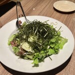 地鶏と鮮魚 焼き鳥職人 龍  - 有明海苔の塩タレサラダ