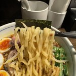 櫻井中華そば店 - ツルモチ手揉み麺の食感も抜群