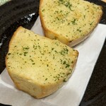 スパゲッティOMB - ガーリックトースト