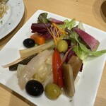 スパゲッティOMB - 彩り野菜のピクルス　酸味もちょうどよく美味しかった