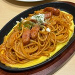 SupagettexiOMB - 鉄板ナポリタン　麺がモッチリしていていわゆるナポリタン　美味しい