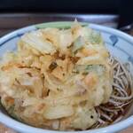 加賀 - 玉ねぎたっぷりなかき揚げ