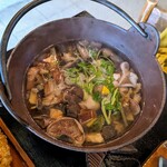 郷土料理ともん - すさまじい茸量です