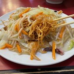 大鳳閣 - 皿うどんの麺