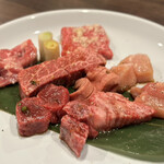 炭火焼肉 久 - 盛り合わせ②