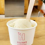 HOLIDAY ICE CREAM STORE - 