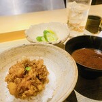天ぷらあら木 - 天丼・味噌汁・漬物