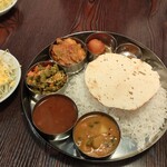 Robin's Indian Kitchen - ミールスランチ　1,200円