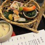 和英 - 器からも秋を感じます。　松茸入り茶碗