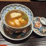 割烹 隆 - 海老、ホタテの旨みで調味料不要のスープ