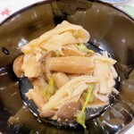 うを徳 - 京都産 揚げ海老芋、アワビ茸、舞茸、ミズ