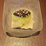 イル アオヤマ - 鱧の焼き霜つくり　冬瓜すり流し　キャビア