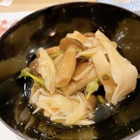 うを徳 - 京都産 揚げ海老芋、アワビ茸、舞茸、ミズ