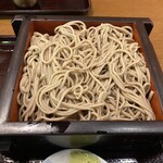 鹿林 - お蕎麦は細めですが、歯応え、喉越し、香りともにしっかりして美味しいお蕎麦です。