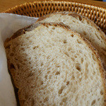 ラ・トォルトゥーガ - ２）パン