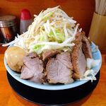 ラーメン 盛太郎 - チャーシュー麺　1,000円（野菜マシマシ、薄味）