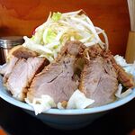 ラーメン 盛太郎 - チャーシュー麺　1,000円（野菜マシマシ、薄味）