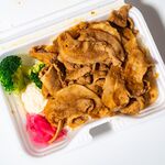 肉波 - 豚焼肉弁当（秘伝ダレ・中盛）
