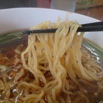 台湾料理 美食軒 - 細ちぢれ麺