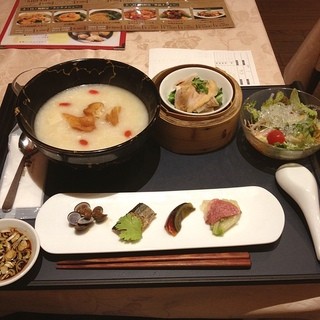 福岡 天神エリアで大人気 1 000円以下の普段ランチ9選 食べログまとめ