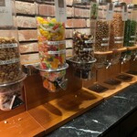 TWIN-LINE HOTEL - 免费小吃。此外还有冰淇淋！