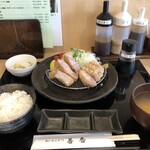 Shiroi Tonkatsu Zenkou - 