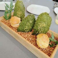プレヴナンス - 3種のチーズのグジェール
                      アオサ海苔と胡麻のチップス