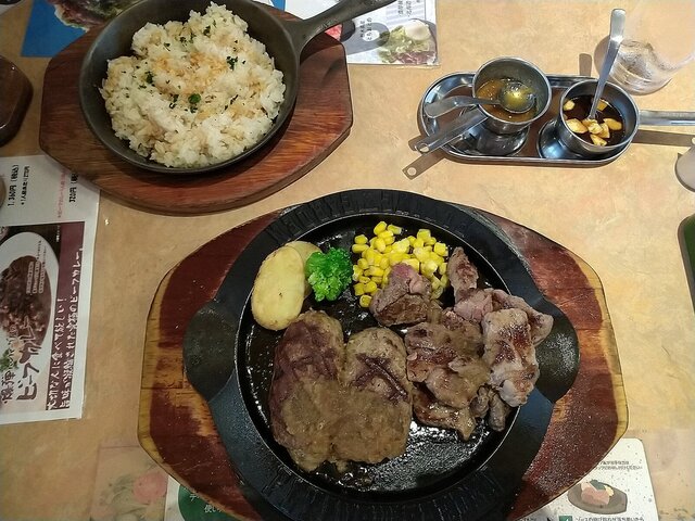 フライングガーデン 店舗案内(群馬・栃木・茨城・埼玉・千葉)｜爆弾ハンバーグ