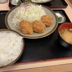 とんかつやまだ - 特ヒレかつ定食2300円(税込)