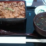 竹屋牛肉店 - 焼肉重（今日は500円！）