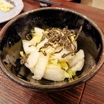 酒・蕎麦 田治 - 白菜塩昆布浅漬け