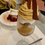 アトリエコータ 神楽坂店 - 栗のパフェ