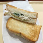 Dotoru Kohi Shoppu - モーニング・セットＢ ツナサラダチーズ