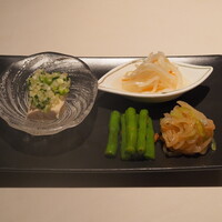 中国飯店 市ヶ谷店 - 前菜4品盛り合わせ