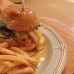 KAKUMEI Burger & cafe - 