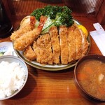 丸一 - 大とんかつ定食エビ付、キャベツ、パセリ増し