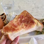 CAFE & RESTAURANT ARMANDO - モーニングプレート700円、サニーベッカリーのパン
