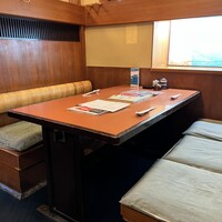 いけす無門 新宿 - テーブル席