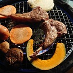 天空のビアテラス - まずほラムを焼く