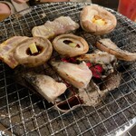 220904046 - 炭特有の黒い焼け目が食欲そそる