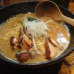 麺処 鳴神 - 白湯