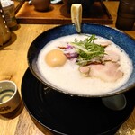 Honki Seimen - 鶏白湯980円