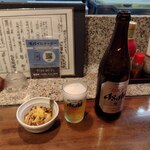 御酒印船 - 瓶ビールとお通し