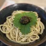 Jinenjo - 麺
