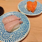 大起水産回転寿司 - はまちとサーモン
