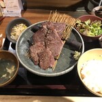 焼肉 BASE 架 - 