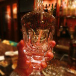 サーティーナイン - ◇シリアルナンバー入りのこれ、中身が入っていた時は「１杯３５万円」で売っていたんだとか。ボトルで３００万円だったって～