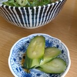 江ちゃんラーメン - きゅうりの浅漬！旨し♪