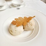 TWG Tea Salon & Boutique in the Gardens - 